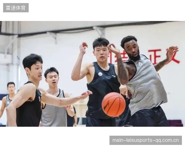 CBA球员三分拉开空间训练营，助你成为篮球场上的“远射大师”